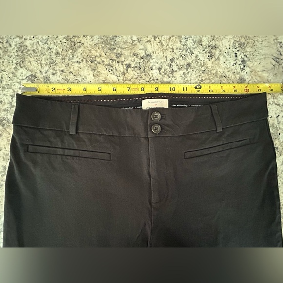 Anthropologie The Essential Slim Black Cropped Pants Trousers Slacks in
Size 14 - Picture 13 of 15